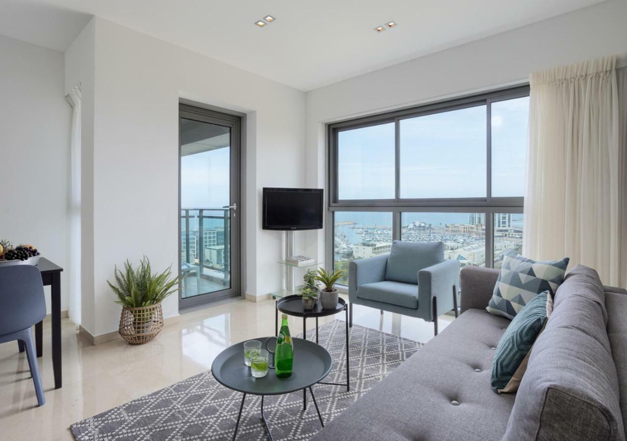Aparthotel Okeanos On The Beach Herzliya Exterior photo
