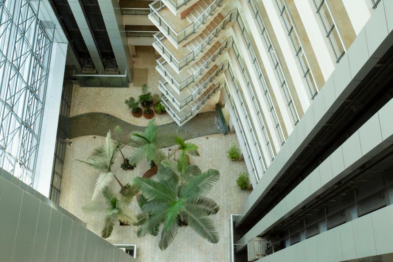 Aparthotel Okeanos On The Beach Herzliya Exterior photo